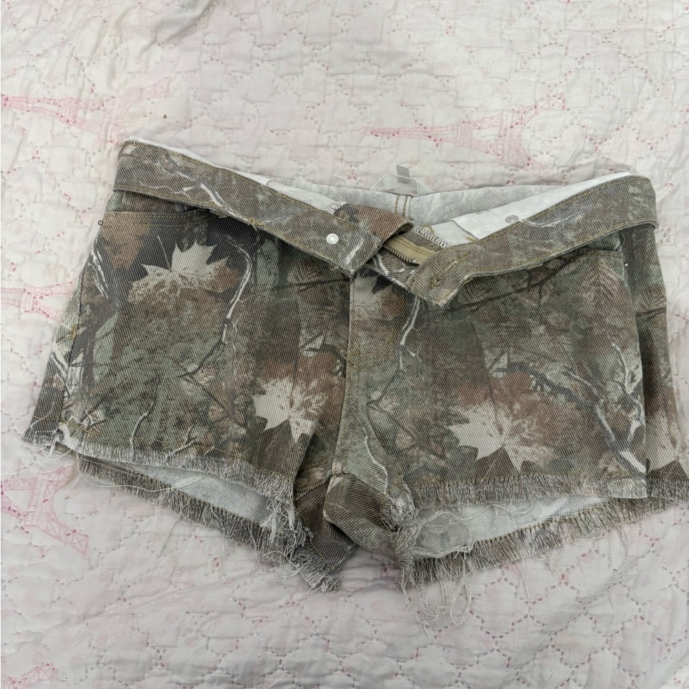 Camo Women Shorts